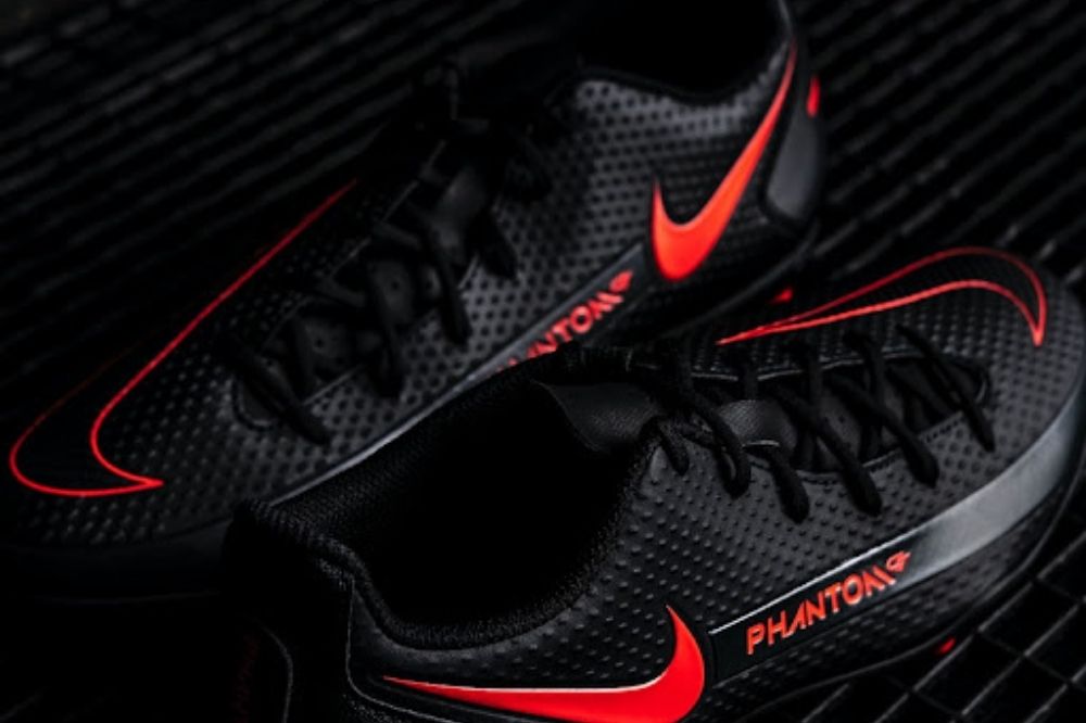 Solidne buty piłkarskie Nike Phantom